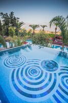 Indoor pool, 4 outdoor pools, pool umbrellas, sun loungers