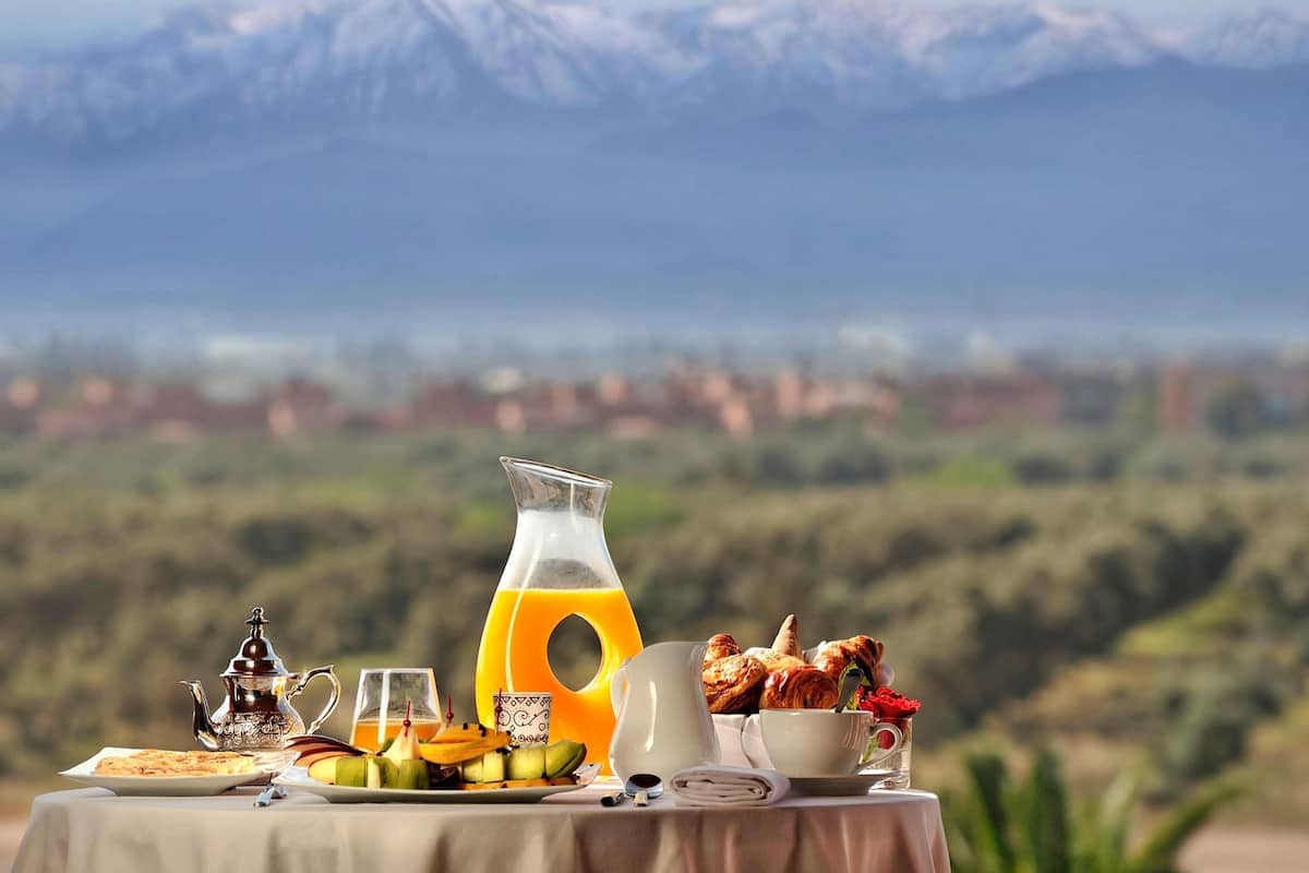 Luxe beddengoed, donsdekens, pillowtop-bedden, een minibar