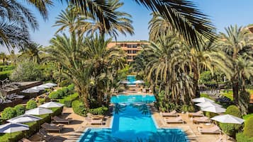 Indoor pool, 4 outdoor pools, pool umbrellas, sun loungers