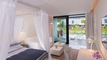 Deluxe Pool Access Double Room | Hochwertige Bettwaren, Minibar, Zimmersafe, Schreibtisch