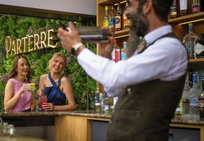 Cocktail bar, garden views, open daily - The Johnstown Estate (Enfield)