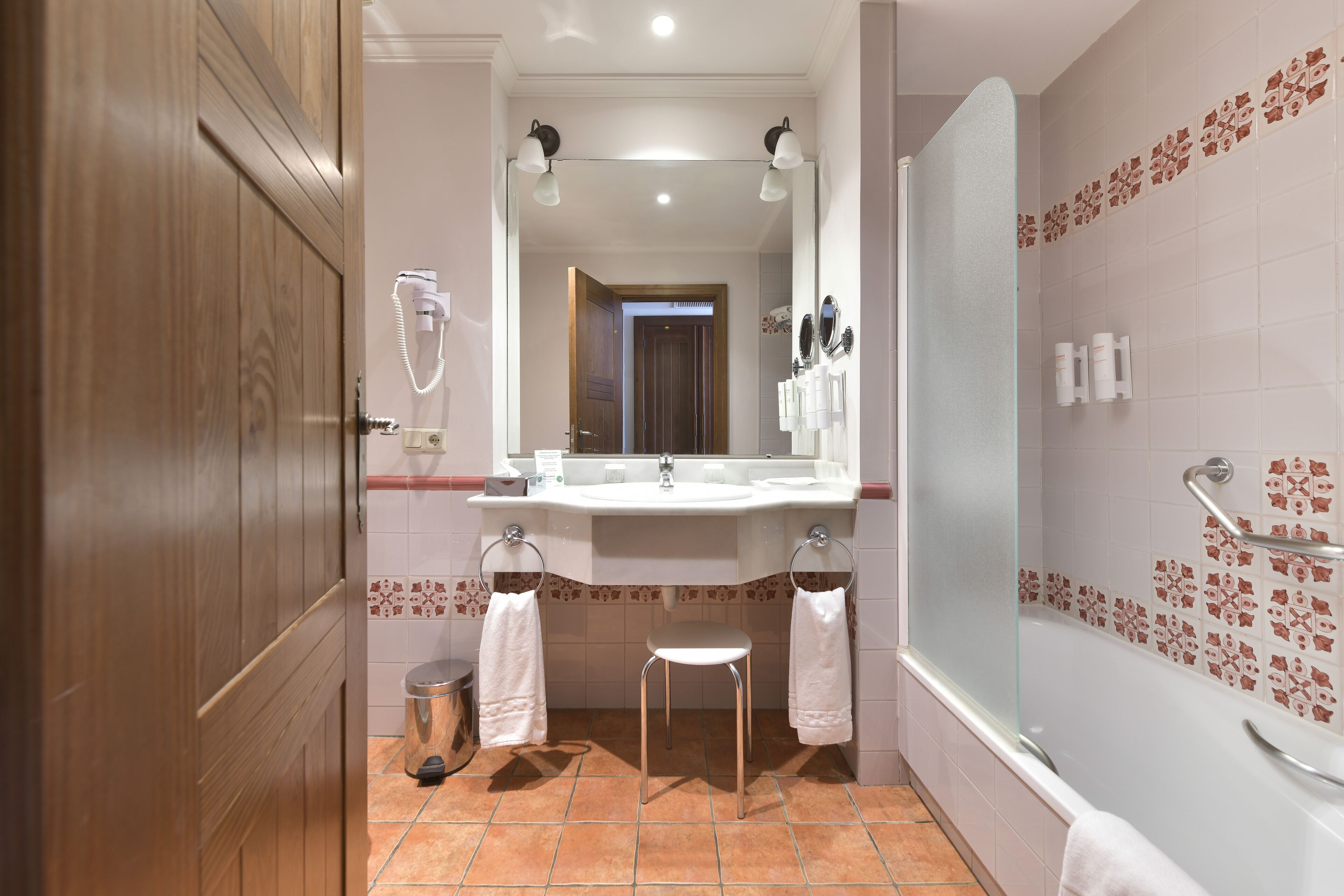 superior double room, sea view, sea facing | bathroom | bathtub, deep-soaking bathtub, hair dryer, towels