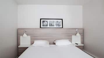 Superior Room, 1 Double Bed | In-room safe, desk, blackout drapes, soundproofing