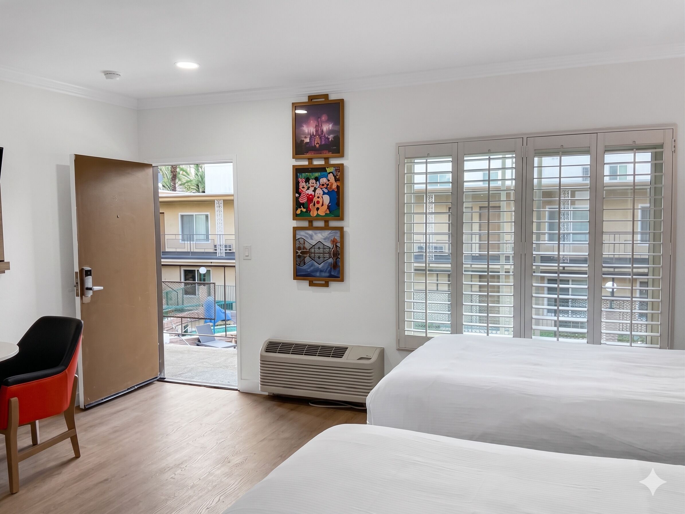 Iron/ironing board, free WiFi, bed sheets