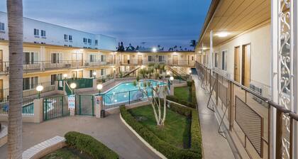 Americas Best Value Inn & Suites Anaheim Convention Center