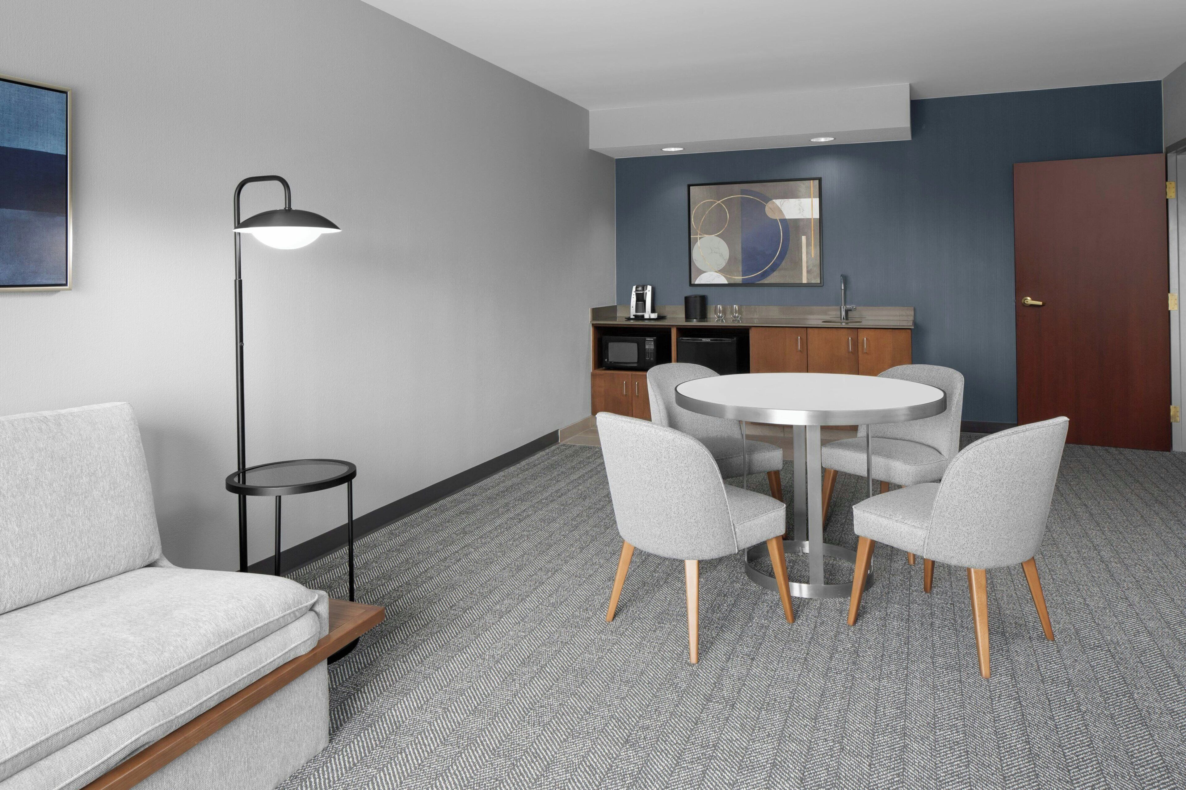 Photo - Courtyard Tampa Oldsmar