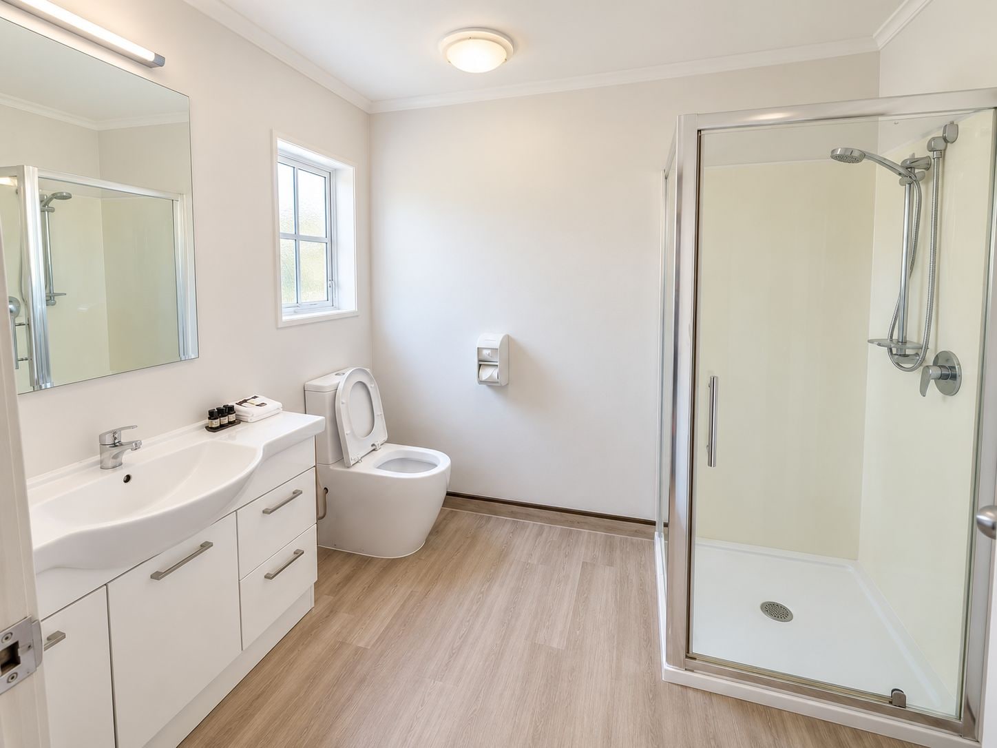 Family Suite, 2 Bedrooms | Bathroom | Shower, hair dryer, towels, soap