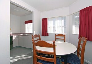 Family Suite, 2 Bedrooms | In-room dining