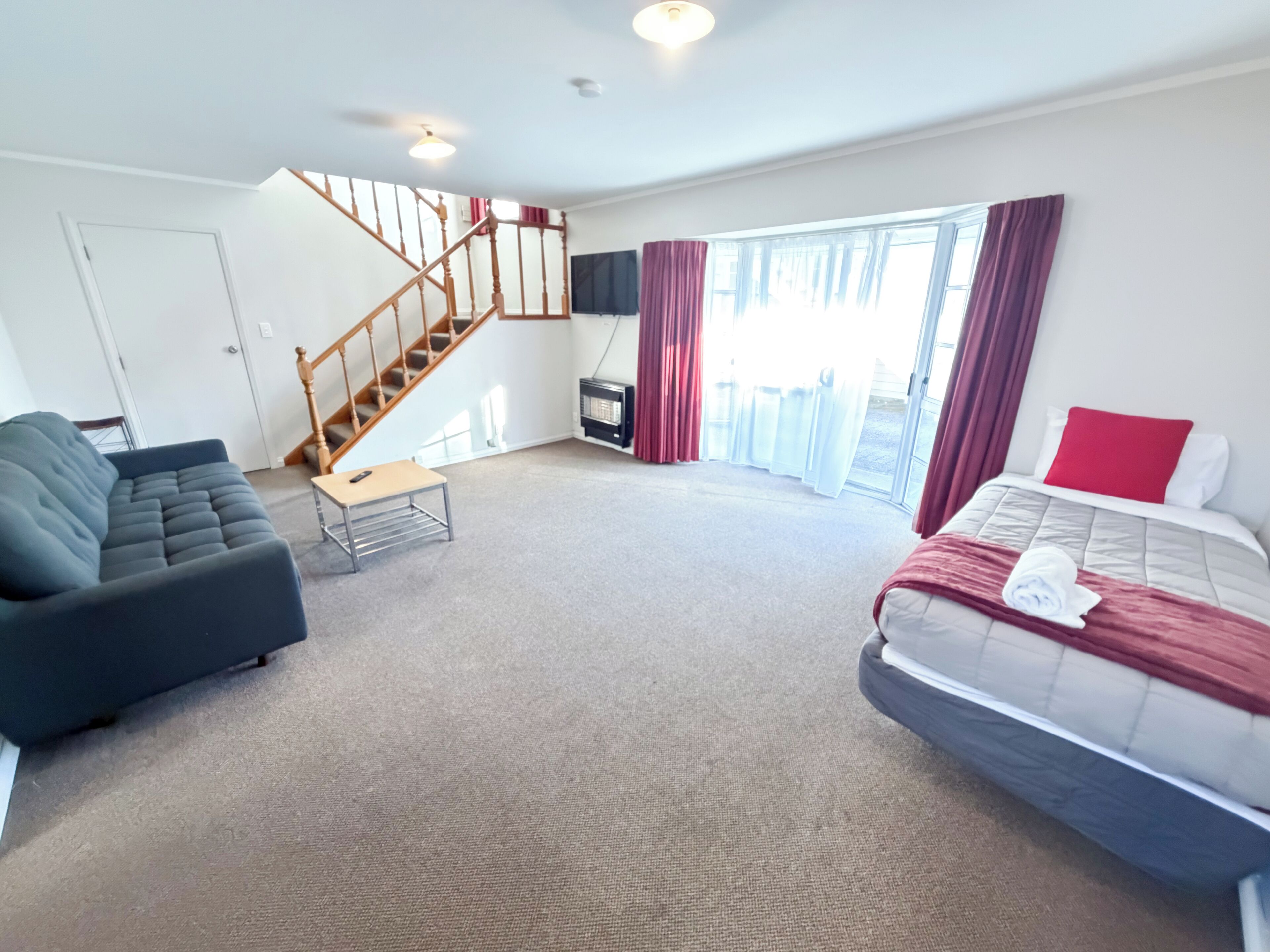 Superior Apartment, 3 Bedrooms | Living area | 32-inch LED TV with satellite channels, TV