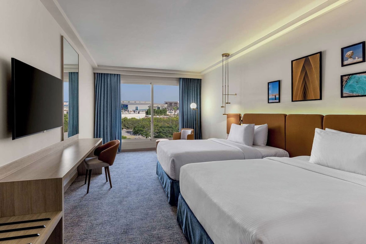 Ropa de cama hipoalergénica, edredón, camas con pillow-top y minibar 