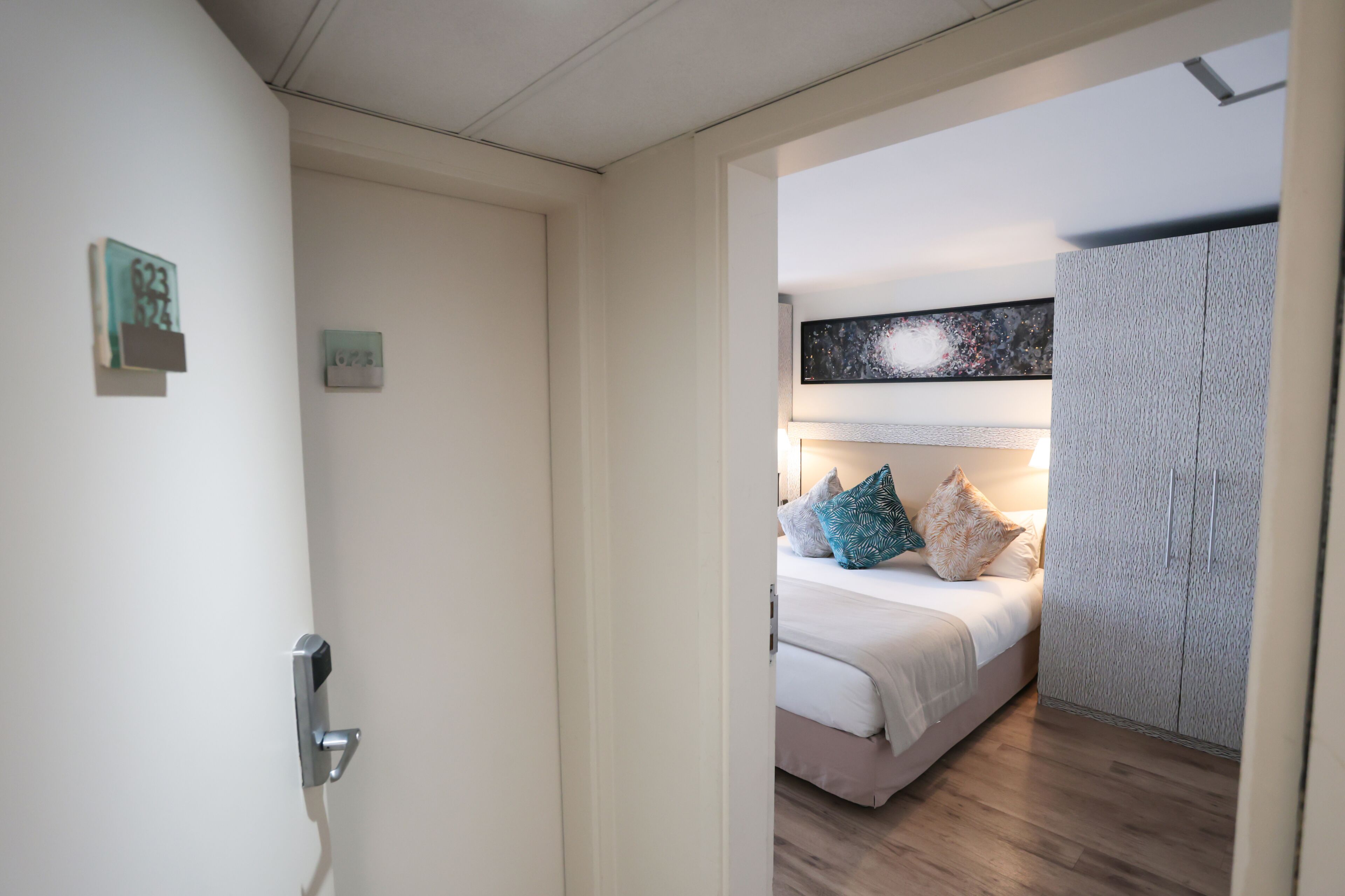 priviledge family room (free spa access) | 2 bedrooms, premium bedding, minibar, in-room safe