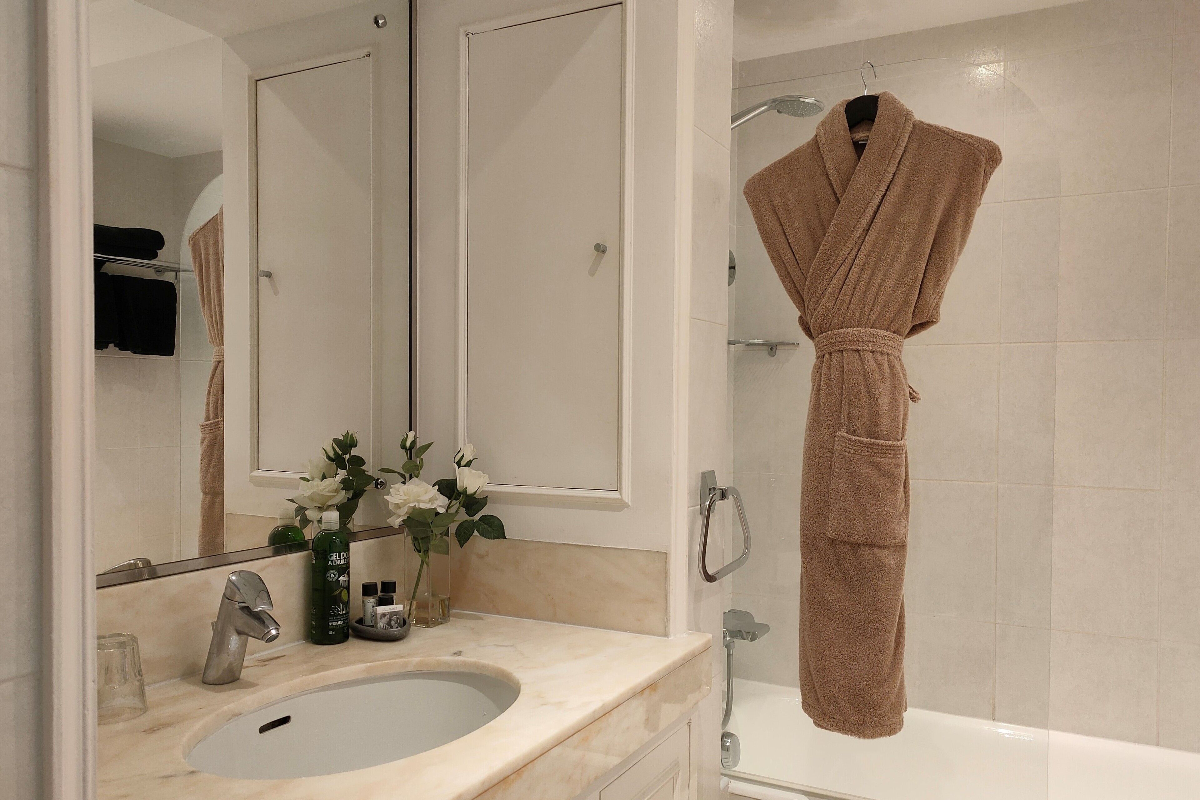 comfort room, city view | bathroom | bathtub, free toiletries, hair dryer, bathrobes