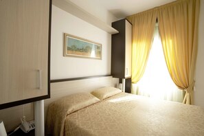 Double Room | In-room safe, desk, laptop workspace, blackout drapes - Hotel Nuovo Metrò (Milan)