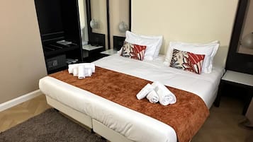Superior-Doppel- oder -Zweibettzimmer