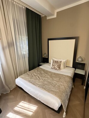 Classic Single Room