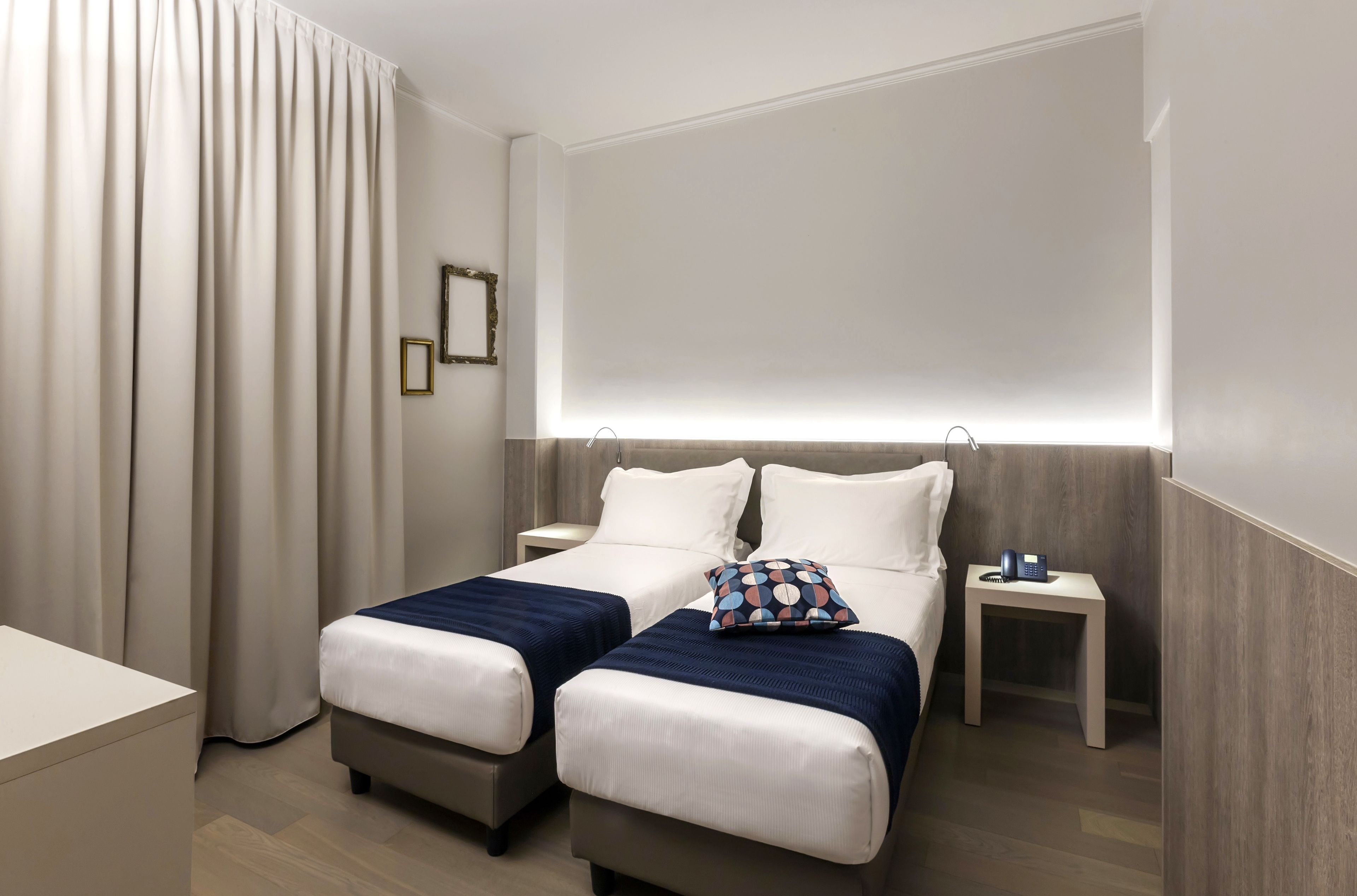 1 bedroom, down duvets, minibar, in-room safe