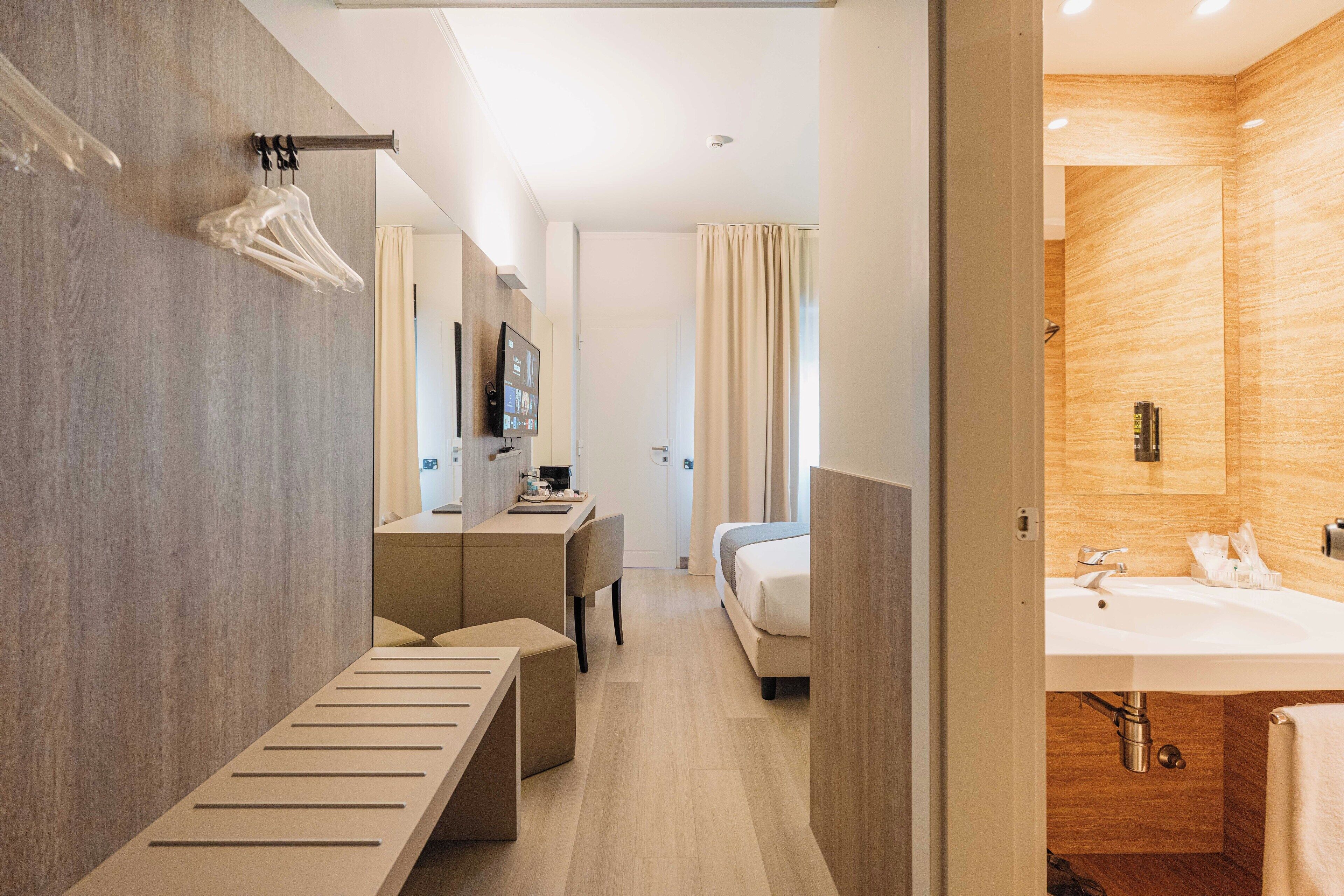 superior double room, 1 double or 2 single beds | 1 bedroom, down duvets, minibar, in-room safe