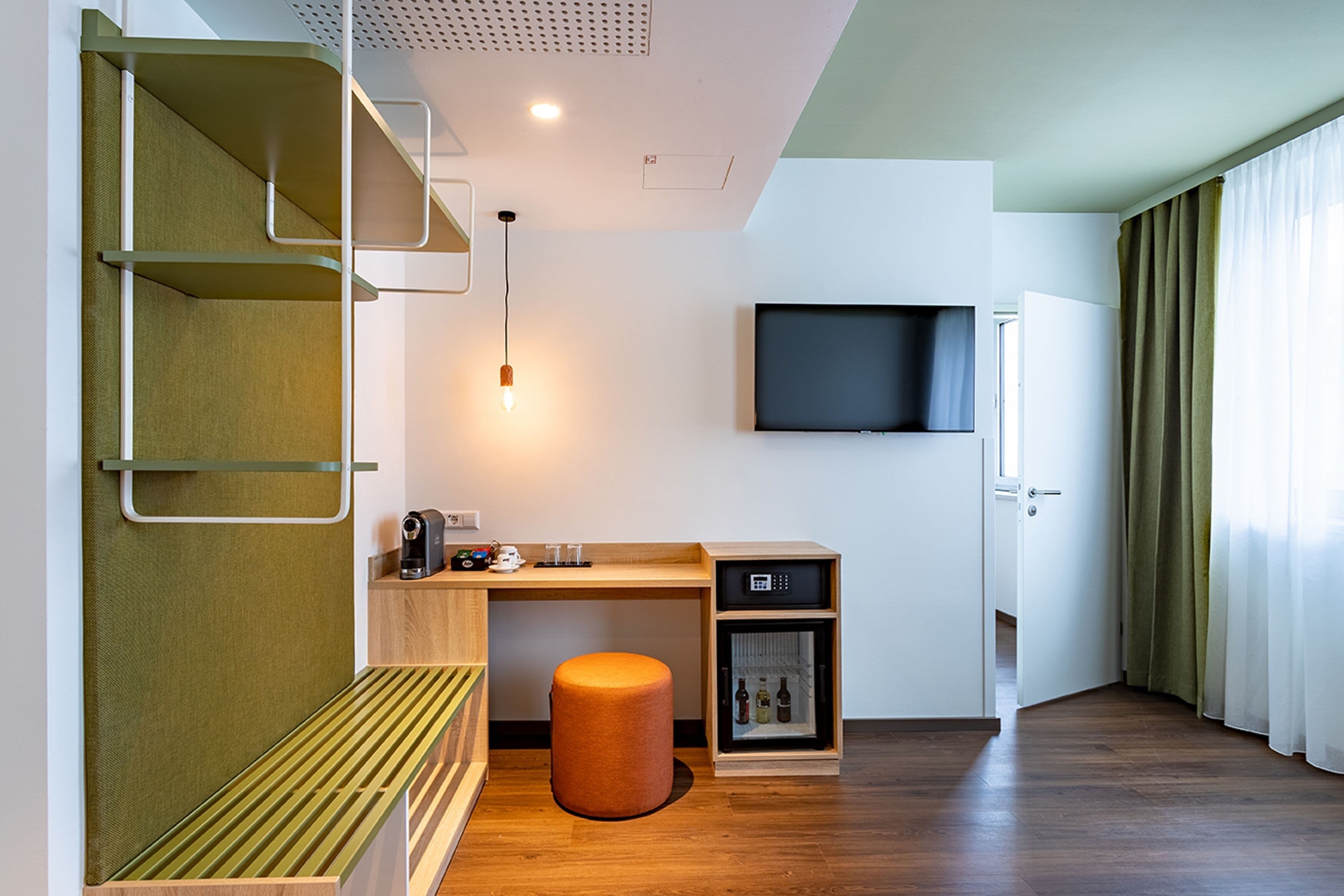 Photo - The Weekend Hotel