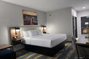 Premium bedding, in-room safe, desk, laptop workspace