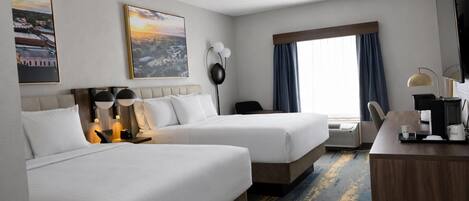 Premium bedding, in-room safe, desk, laptop workspace