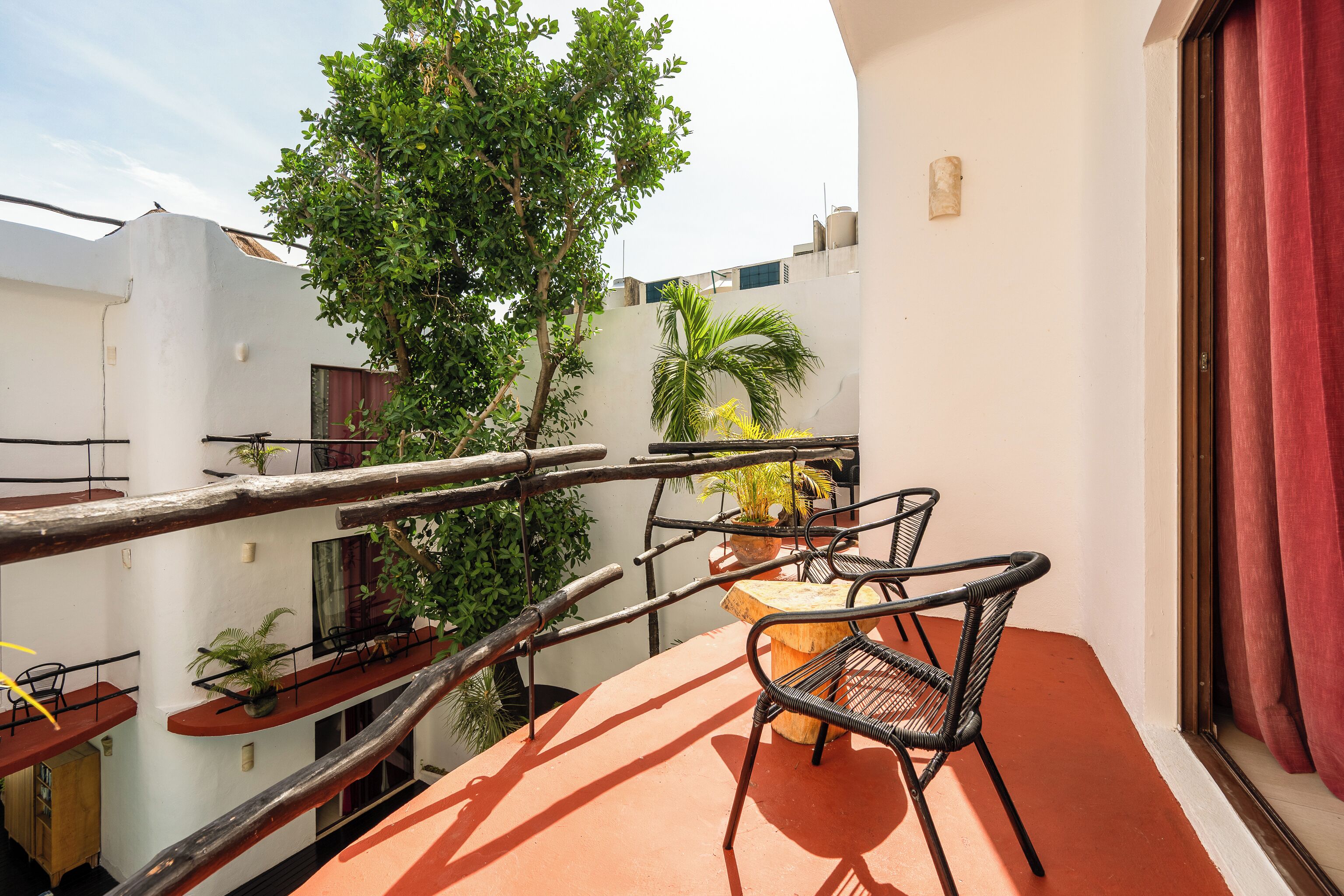 deluxe double room, 1 king bed, pool view | balcony view