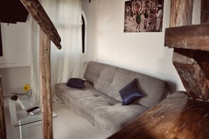 Loft, 1 très grand lit et 1 canapé-lit | 1 chambre, minibar, coffres-forts dans les chambres, rideaux occultants