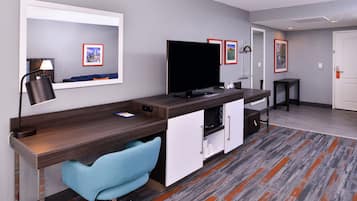 Premium bedding, in-room safe, desk, iron/ironing board