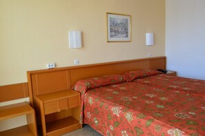 Blackout curtains, free WiFi, bed sheets