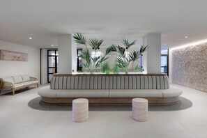 Lobby sitting area - Alua Linda Mallorca (Palma de Mallorca)