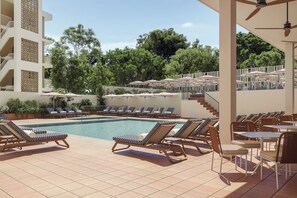 2 outdoor pools, pool umbrellas, sun loungers - Alua Linda Mallorca (Palma de Mallorca)