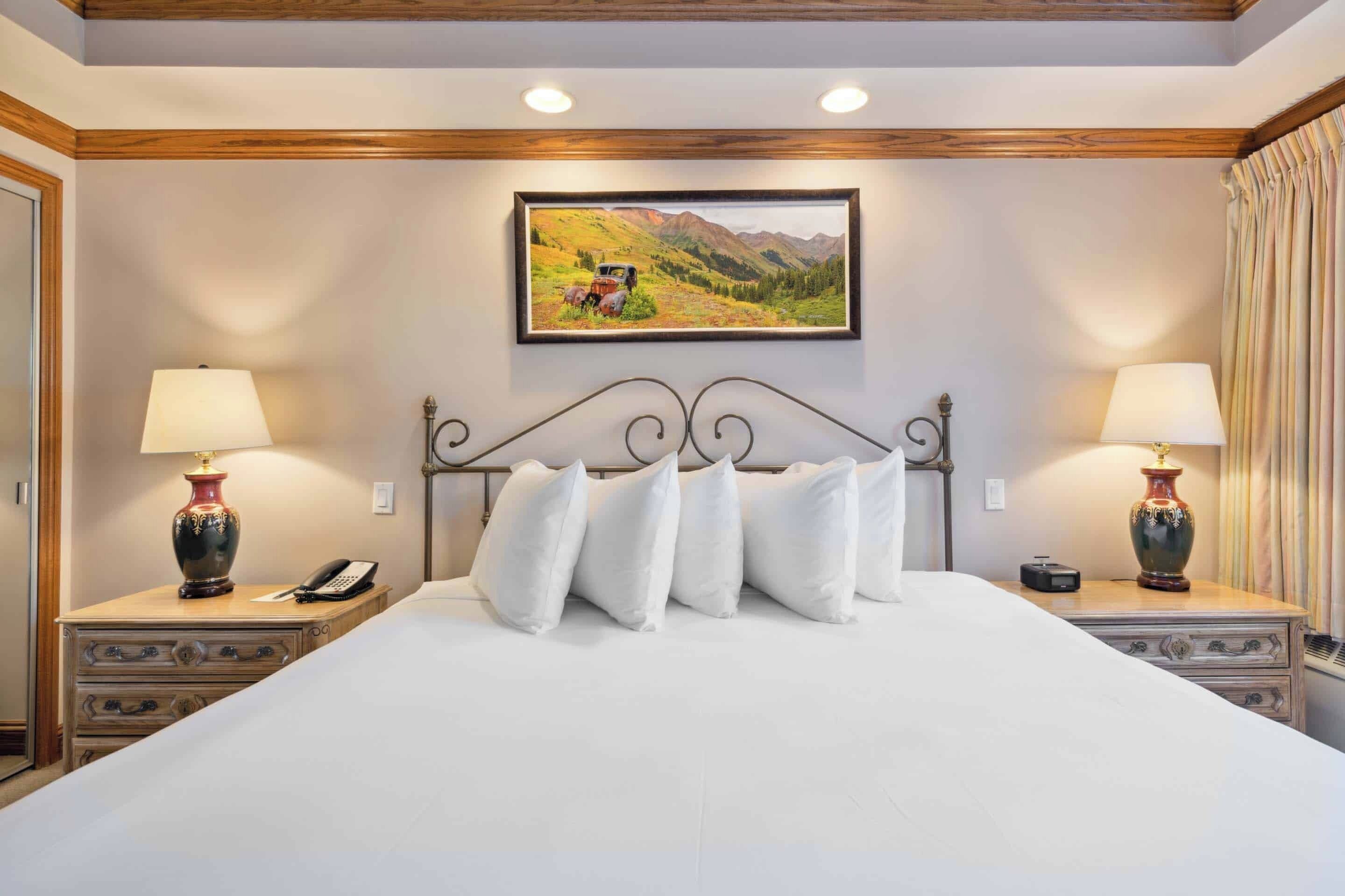 standard single room (lodge) | hypo-allergenic bedding, in-room safe, individually decorated