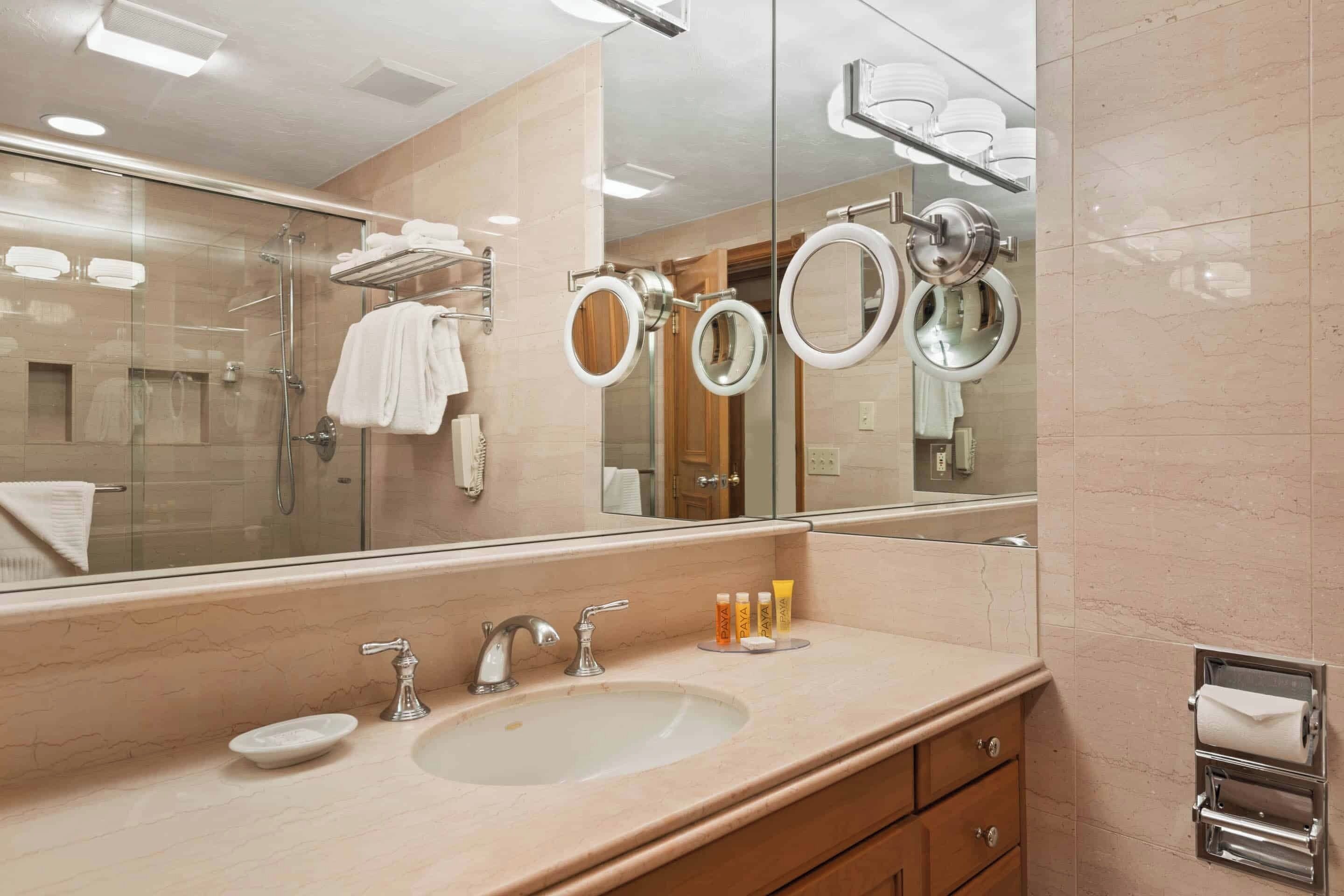 condo, 1 bedroom (platinum) | bathroom | combined shower/bathtub, designer toiletries, hair dryer, bathrobes