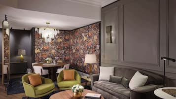 1 bedroom, premium bedding, minibar, in-room safe