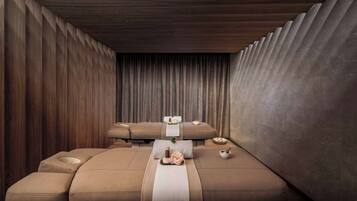 Badstue, boblebad, kroppsbehandlinger, kroppsinnpakning og kroppsskrubb