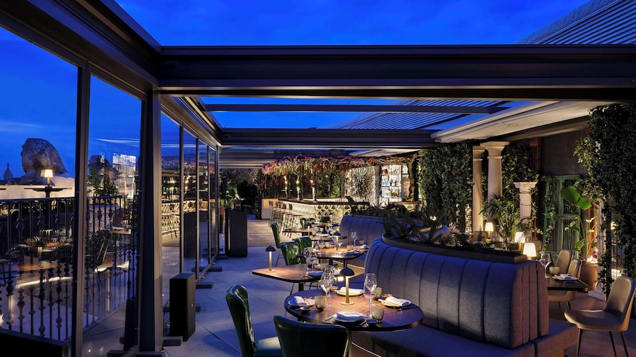 Anantara Palazzo Naiadi Rome Hotel - A Leading Hotel of the World