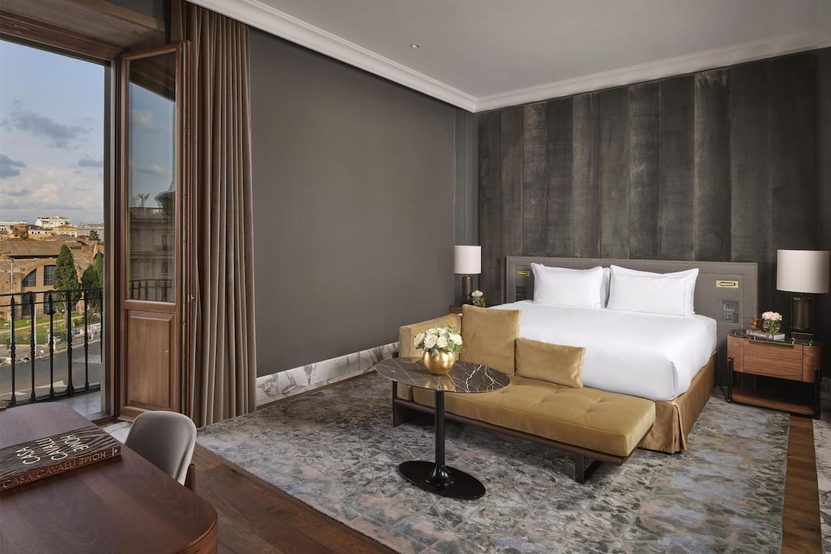 Suite (Two Bedrooms Anantara Piazza View)
