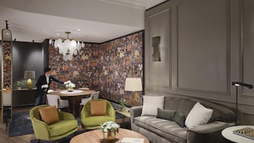 1 bedroom, premium bedding, minibar, in-room safe