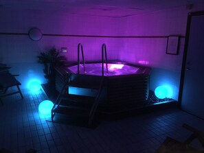 Tina de hidromasaje interior