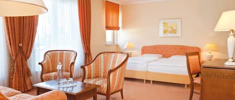Literie hypoallergénique, minibar, coffres-forts dans les chambres
