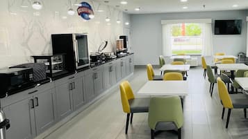 Sudah termasuk sarapan ala kontinental setiap hari