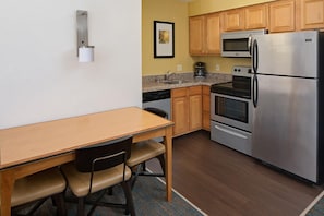 Fridge, microwave, dishwasher, coffee/tea maker