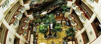 Xiamen Airlines Lakeside Hotel