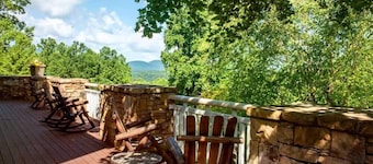 Brasstown Valley Resort & Spa