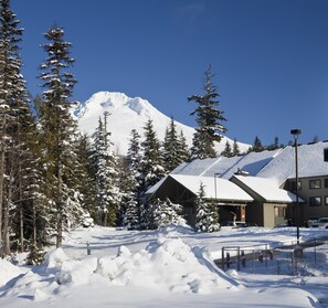 Front of property - Best Western Mt. Hood Inn (Government Camp)
