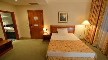 Minibar, in-room safe, desk, soundproofing