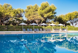 Outdoor pool, pool umbrellas, pool loungers