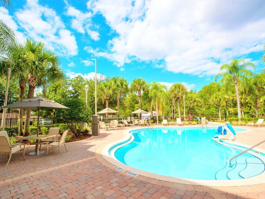 Outdoor pool, sun loungers