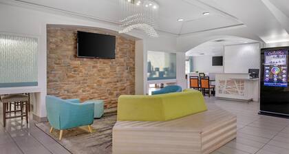 Best Western Plus Orlando Lake Buena Vista South Inn & Suites