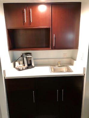 Suite, 1 King Bed, Non Smoking, Refrigerator & Microwave (with Sofabed) | Room amenity