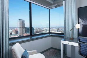 Zimmer, 1 King-Bett, Eckzimmer (Landmark View) | Ausblick vom Zimmer